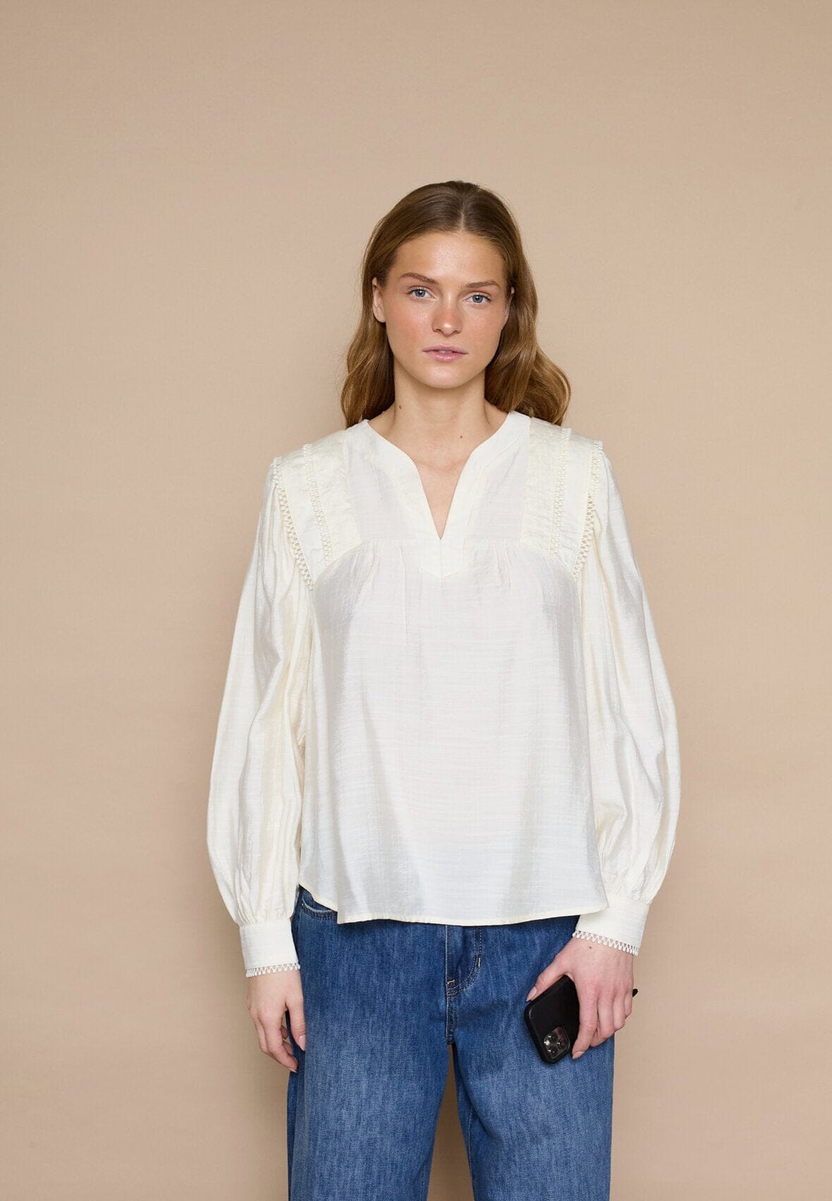 Love & Divine - Love1493 19583 - 115 - Cream